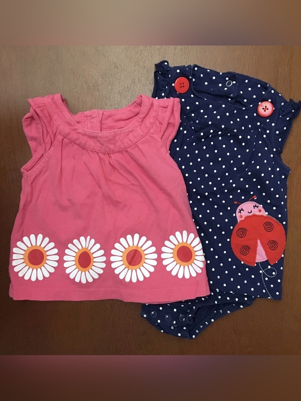 Carter’s Lot Of 2. Top & Bodysuit 9 Months Baby Polka Dot Ladybug Daisy